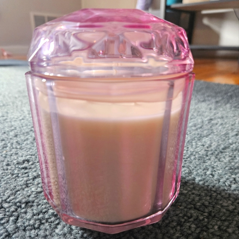 New Enchante Amber Oakmoss Soy Blend Scented Jar Candle